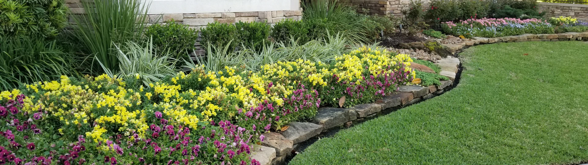 Landscape Design & Build breadcrumb